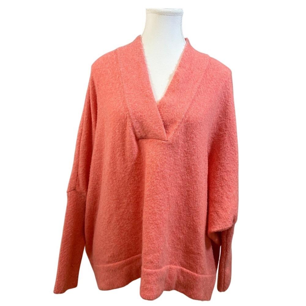Anthropologie V-Neck Pullover Sweater Women Size M Coral‎ Batwing Sleeve